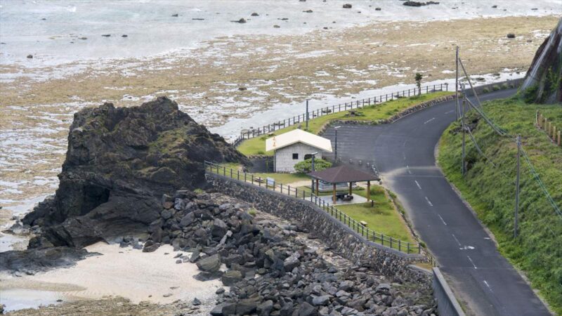 近くにトイレと駐車スペースあり